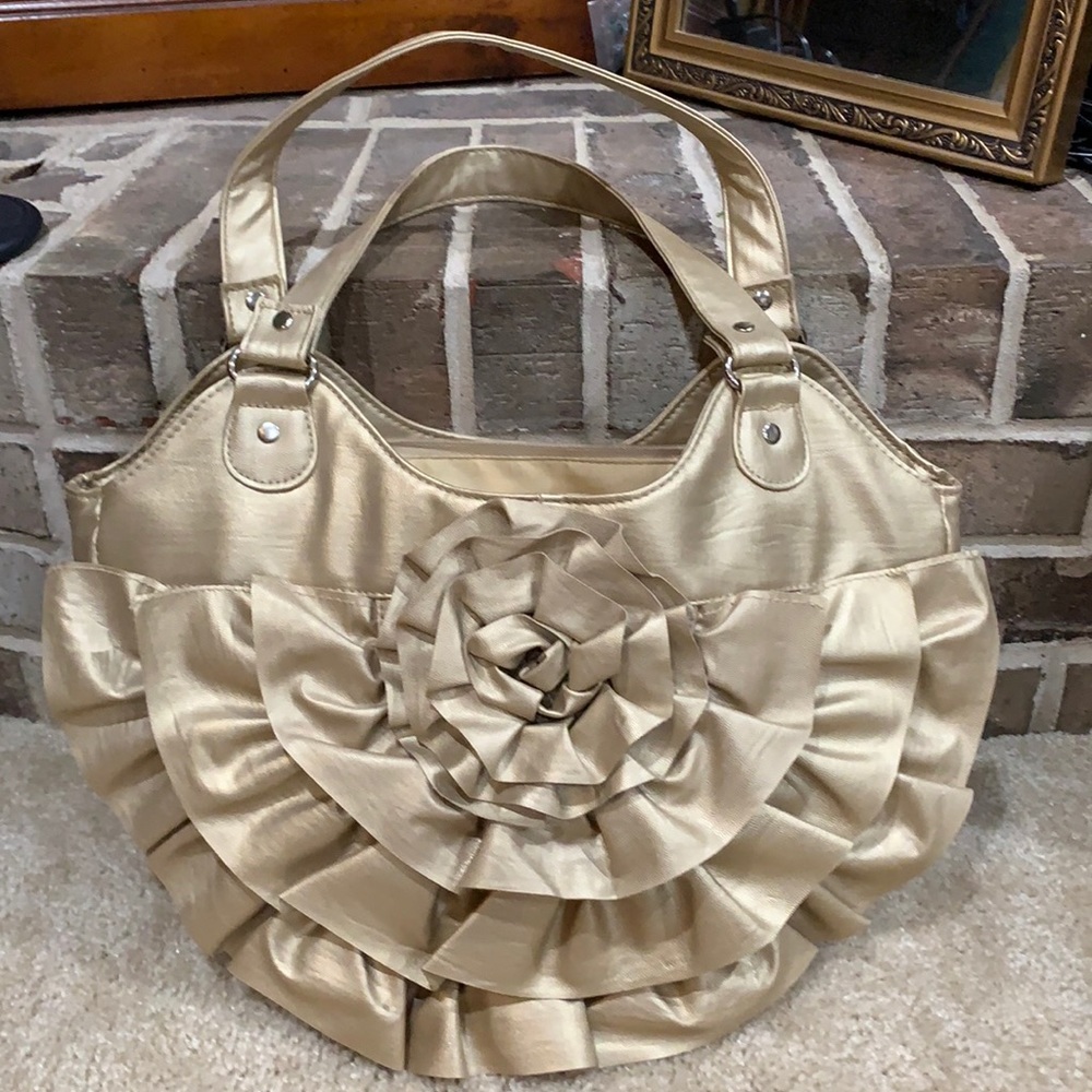 Bueno gold purse